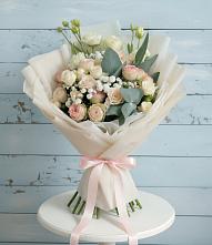 Букет цветов из:  Розы и Лизиантусы #REPLACE_PRED# Северном Новосибирской области