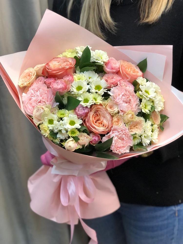 Букет цветов из: Гвоздики, Розы и Хризантемы в Северном Новосибирской области