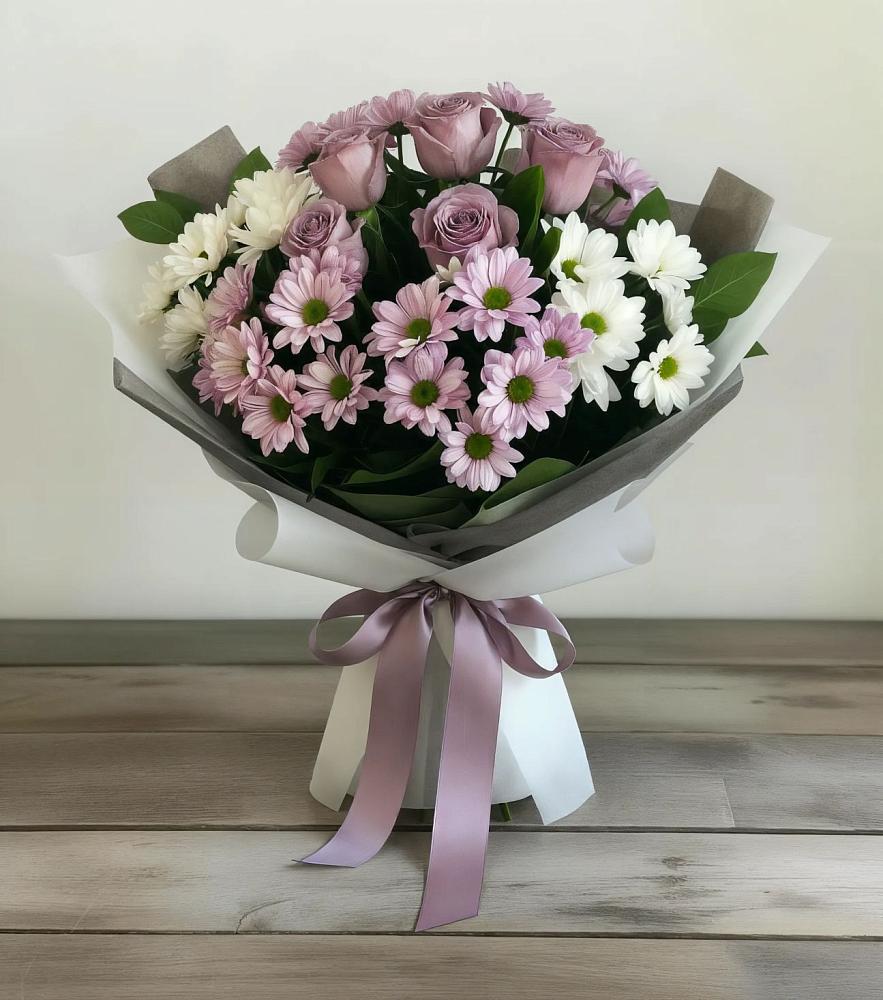 Букет цветов из: Хризантемы и Розы в Северном Новосибирской области