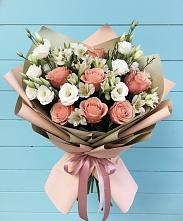 Букет цветов из:  Розы, Альстромерии и Лизиантусы в Северном Новосибирской области