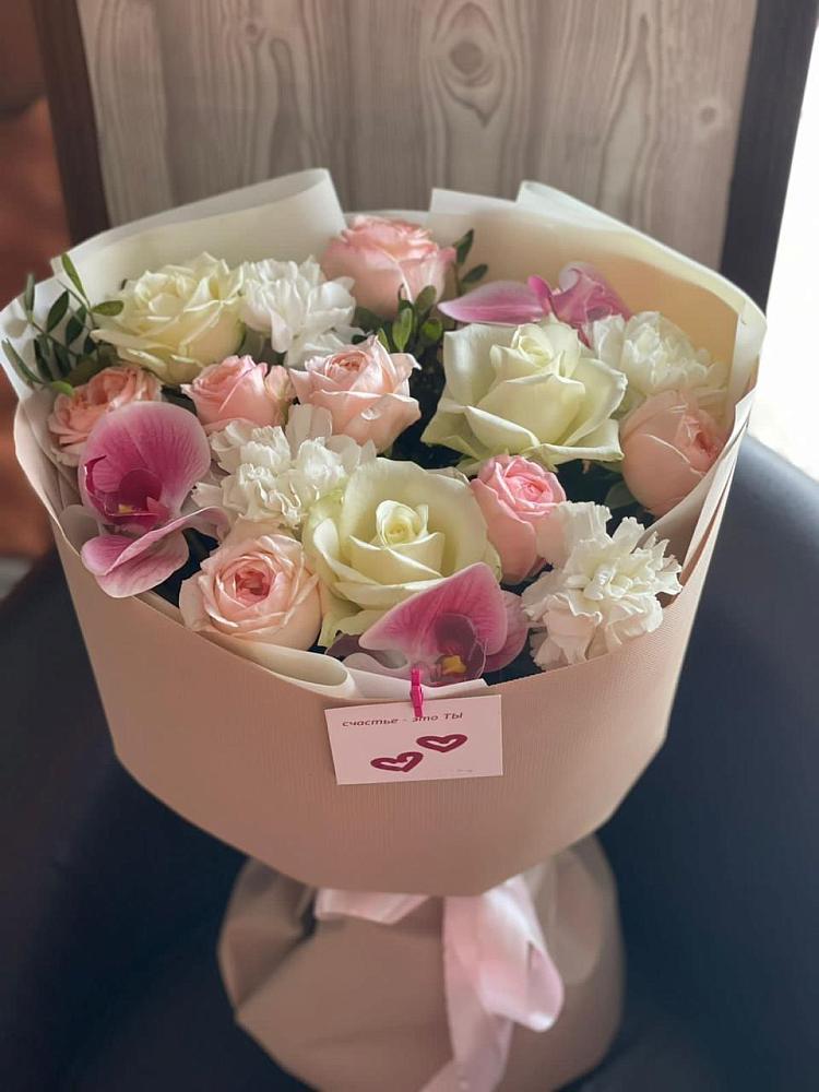 Букет цветов из: Орхидеи, Розы и Гвоздики в Северном Новосибирской области