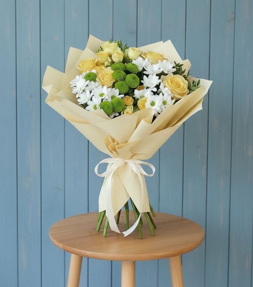 Букет цветов из: Хризантемы и Розы в Северном Новосибирской области