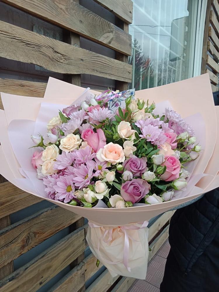 Букет цветов из: Розы и Хризантемы в Северном Новосибирской области