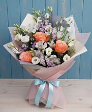 Букет цветов из:  Лизиантусы, Розы, Альстромерии и Гипсофила в Северном Новосибирской области