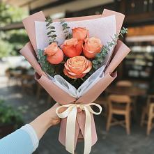 Букет цветов из:  Розы в Северном Новосибирской области