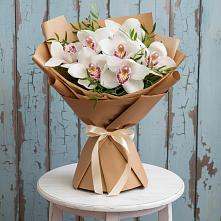 Букет цветов из:  Орхидеи и Розы в Северном Новосибирской области